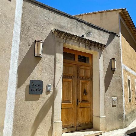 Bed and Breakfast La Cour Carree Рюстрель Екстер'єр фото
