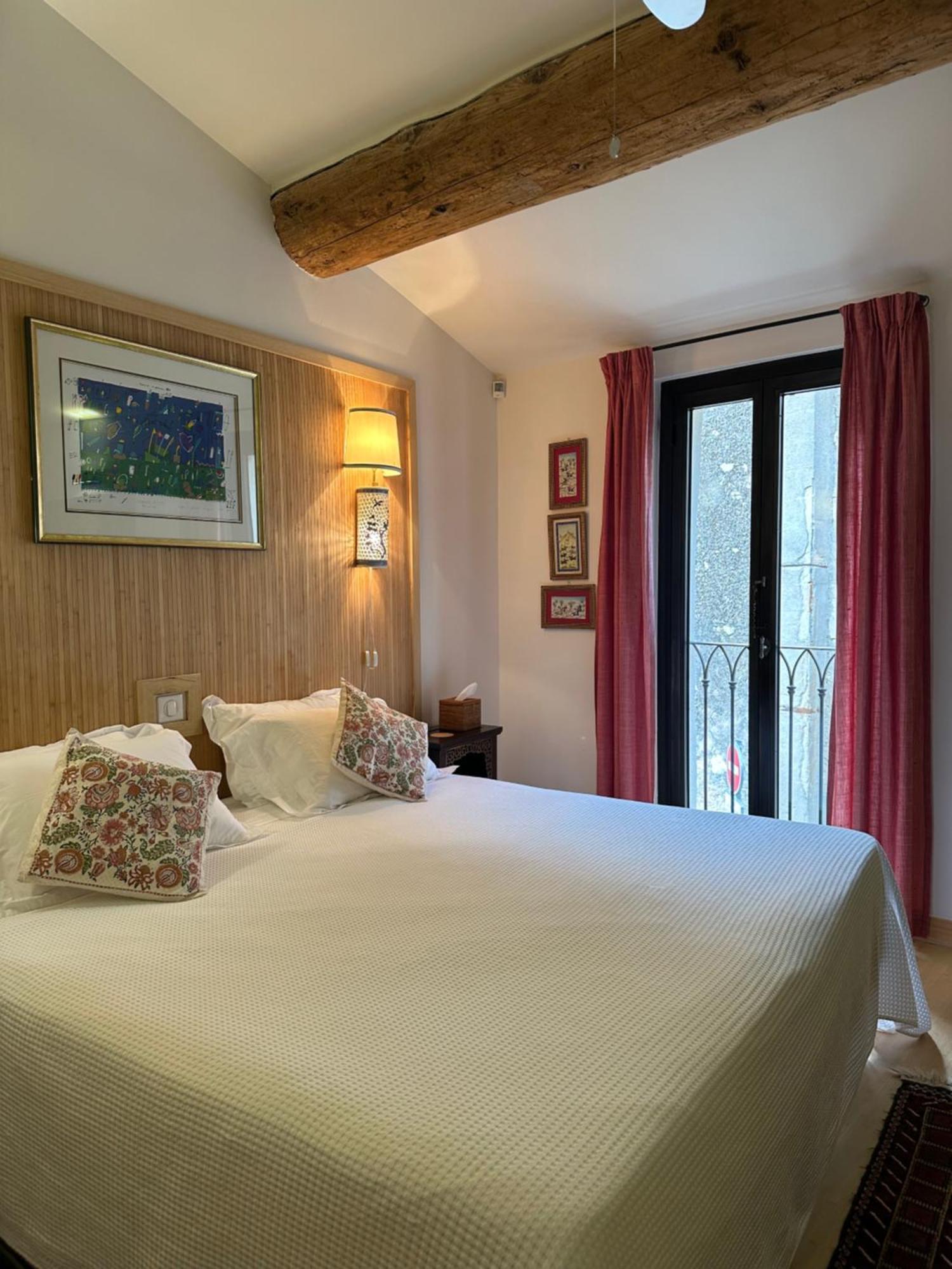Bed and Breakfast La Cour Carree Рюстрель Екстер'єр фото