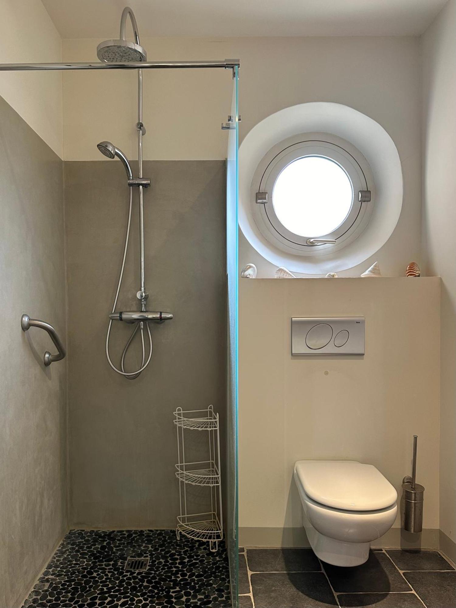 Bed and Breakfast La Cour Carree Рюстрель Екстер'єр фото