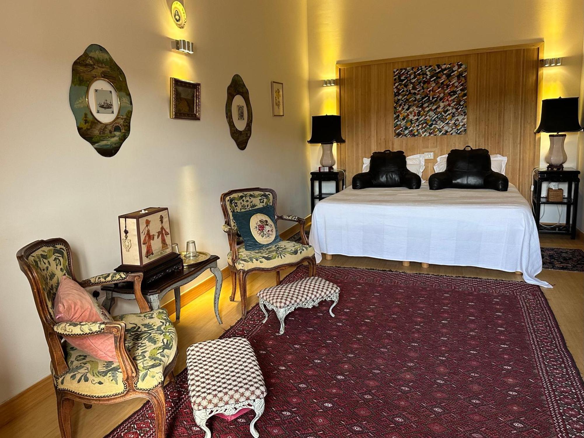 Bed and Breakfast La Cour Carree Рюстрель Екстер'єр фото
